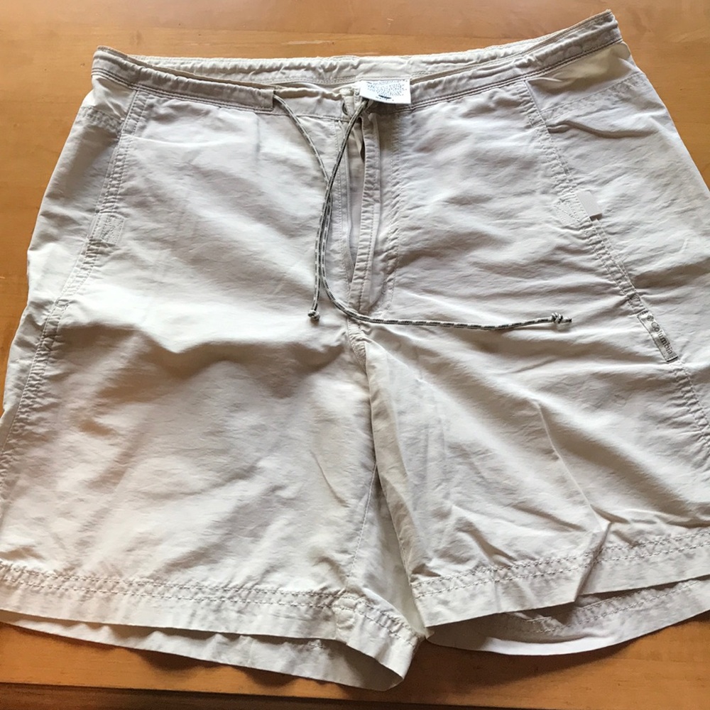 Columbia shorts